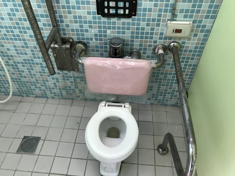 殘障廁所IMG_1135.JPG